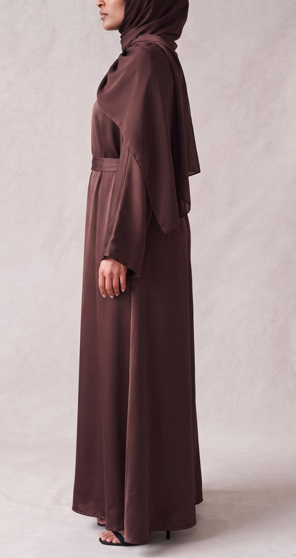 Casual Abaya with Pockets and Matching Hijab - Walnut