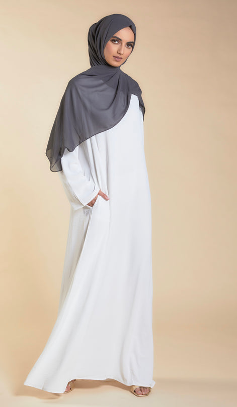 white closed abaya with pockets