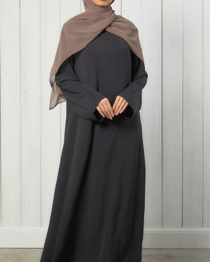 black closed abaya with pockets